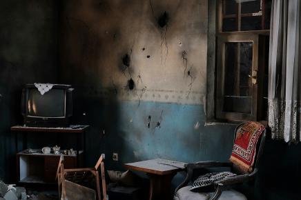 DIREITOS HUMANOS, GUERRAS E VIOLÊNCIA POLÍTICA